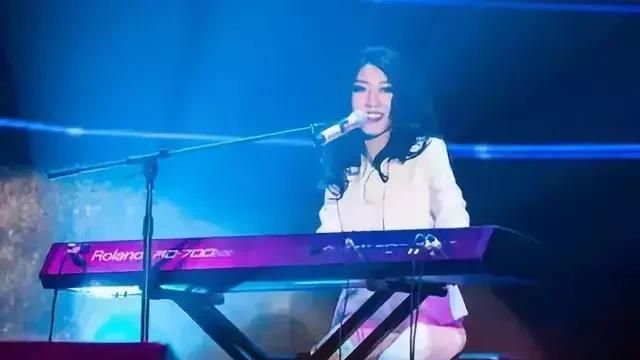 华裔女歌手曲婉婷图7