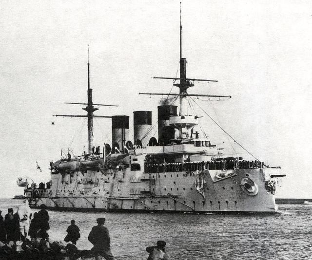 如果给北洋水师一艘苏沃洛夫公爵级战列舰，能打赢黄海海战吗图6