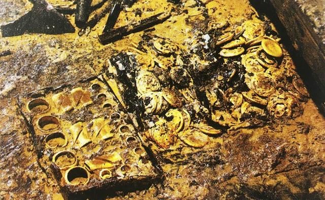 南昌海昏侯墓里挖掘出了哪些比较独特的文物图1