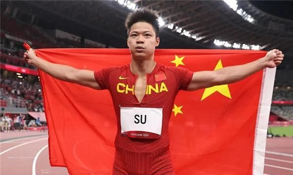 历届奥运会，获得奥运会最多的中国选手是图8