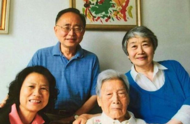 江姐牺牲后，儿子彭云长大后选择定居美国，他为何一直不回国呢？