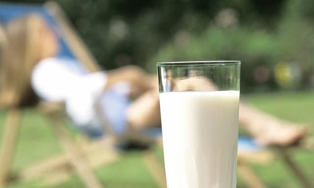 买牛奶，“保质期45天”和“保质期6个月”有啥区别？涨知识了
