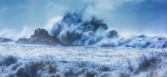 “海市蜃楼”堪称诡异，显现的场景可能不在地球，而在平行时空？
