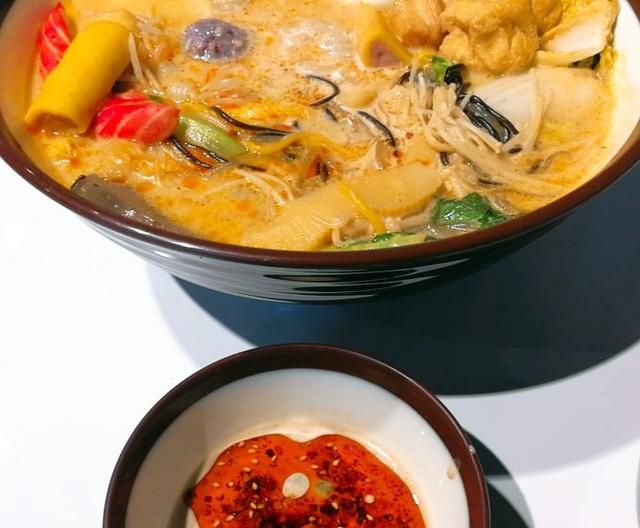 源于四川的麻辣烫，怎么就成了东北名菜？
