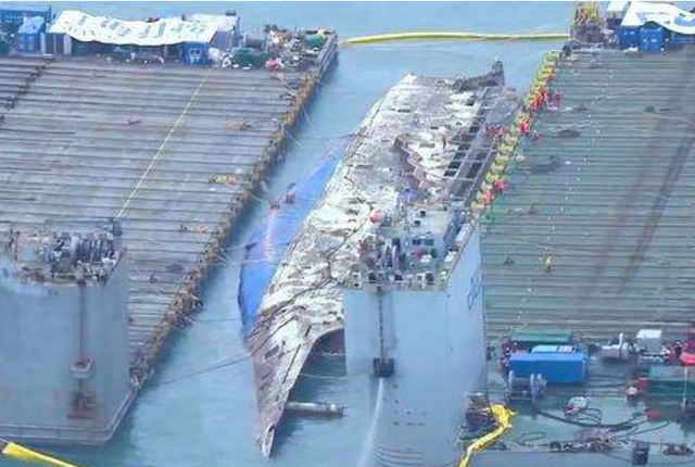 2014年六千多吨世越号沉海，韩国无力打捞，中国出手帮助亏损11亿