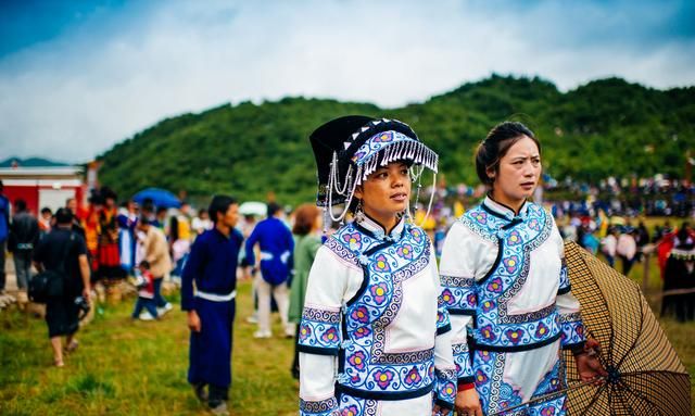 带你走进彝族火把节，你知道火把节的由来吗