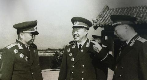 盘点1955年授衔的十位国军起义将领，三位上将军衔，最低也是少将