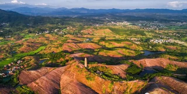 麻城九龙山和柏子塔