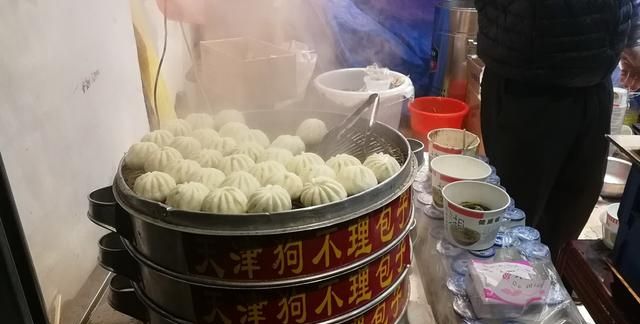 天津的传统美食“狗不理包子”，这个名字的真正来历你知道吗