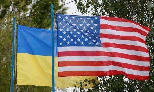 真实俄乌关系：乱了整整7年，乌克兰为何就是不愿向俄罗斯低头？