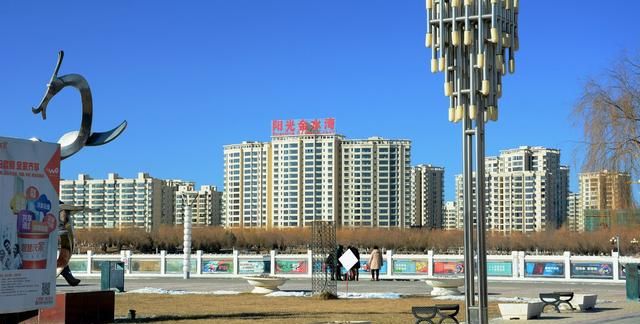 甘肃嘉峪关市——从一个的小镇一跃成为了地级市，并且没有市辖区