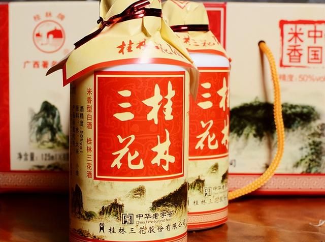 过年选酒，认准瓶身“2个记号”，不管价格高低，都是纯粮食好酒