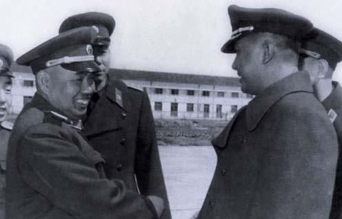 1955年授衔时，还有一种方案，萧克、许世友、刘亚楼都是大将