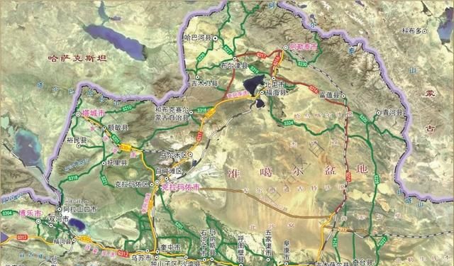 准噶尔盆地里有沙漠，为何说北疆不怎么缺水？