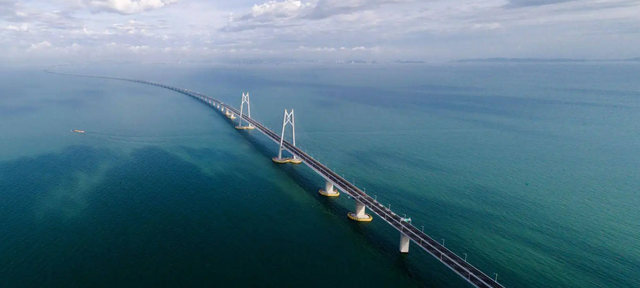 琼州海峡仅19.4公里宽，为何不建一座跨海大桥？是没钱还是没技术