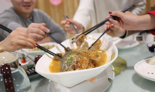 饺子、鲤鱼、年糕……小年夜常吃的传统美食！哪个让你想家了？