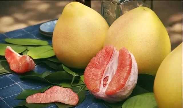 今天才知道，柚子不能随便吃，就算是有好处，这几类人也要少碰