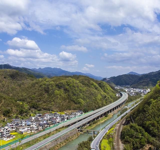 江西建一条出省大通道，对接广东，长165.23公里，预计2027年建成