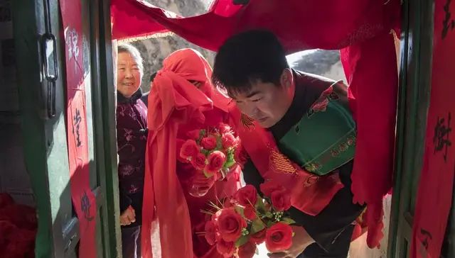 骑毛驴、盖盖头…… 这些陕北婚俗文化，你见过吗？
