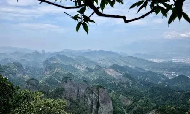 有人说邵阳的一个高铁站和一个机场选址太奇葩，其实是另有隐情