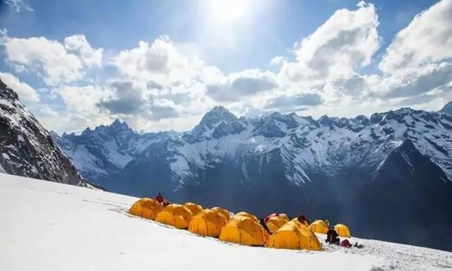 91年17位登山者遇难，7年后发现日记，遇难者死前经历充满诡异