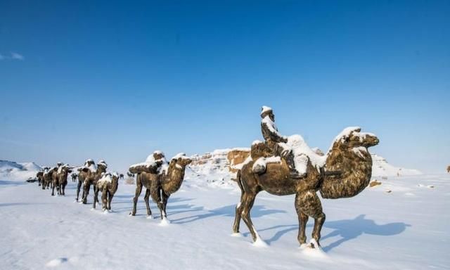 新疆旅行必去的景区，是“恐怖”的魔鬼之城，你有胆量来看吗？