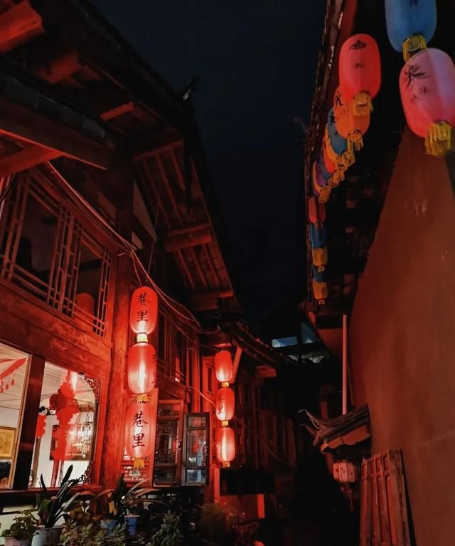 「丽江头条」赞！丽江古城入选2020游客喜爱的十大夜景区