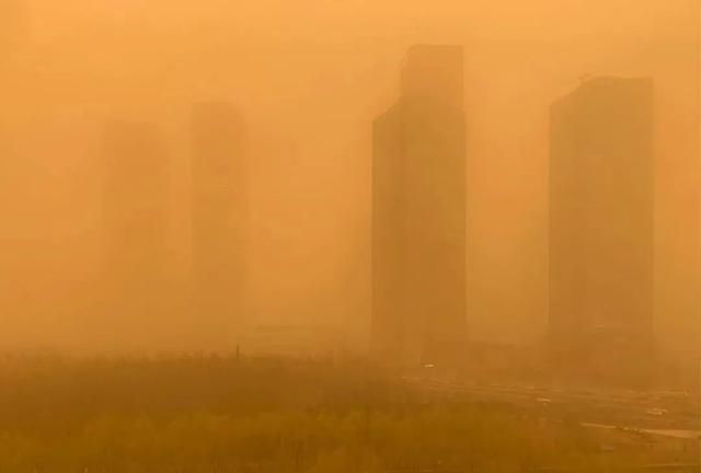 沙尘狂飙18省，10种疾病与空气污染有关
