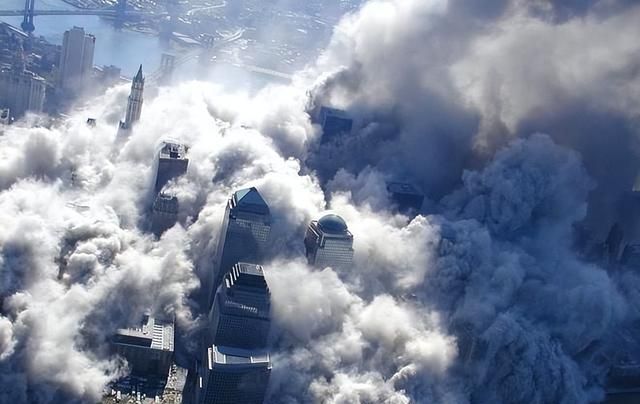 美国911事件照片集：震撼世界的历史瞬间