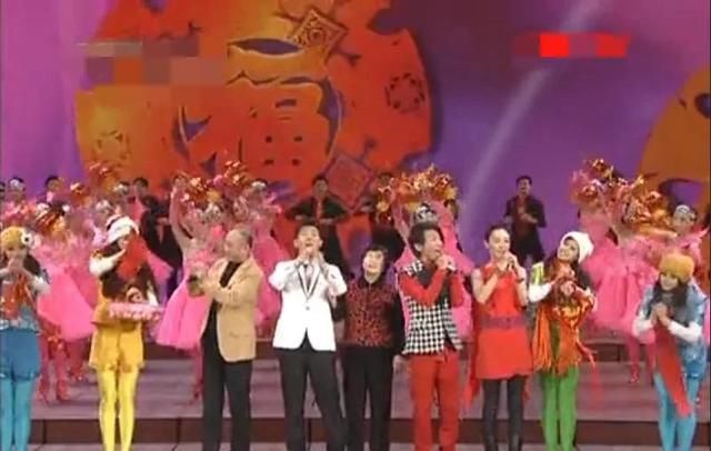 看看2012年春晚的歌唱演员