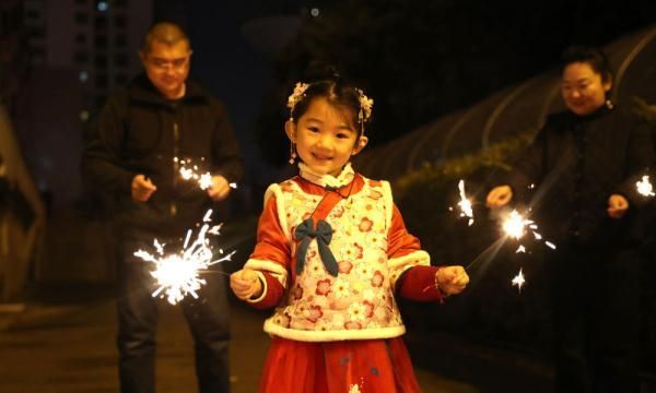 诗意中国丨爆竹声中一岁除