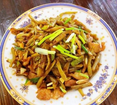 巨无敌下饭菜 夏日下饭神器 酸豆角炒肉