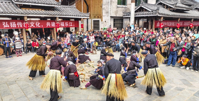 桂林龙胜：侗族民众欢度“祭萨节”