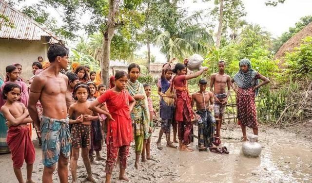 面积如此小的孟加拉国，是什么养活了1.6亿的人口？