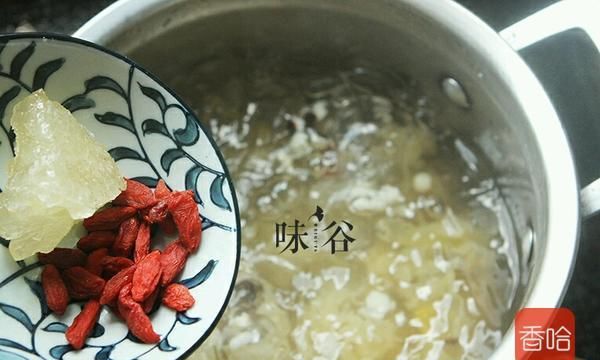 农村人叫它“鸡头米”，却是穷人的“水中燕窝”，皮肤不好要多吃