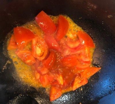 在家做番茄炒鸡蛋，比买的更好吃