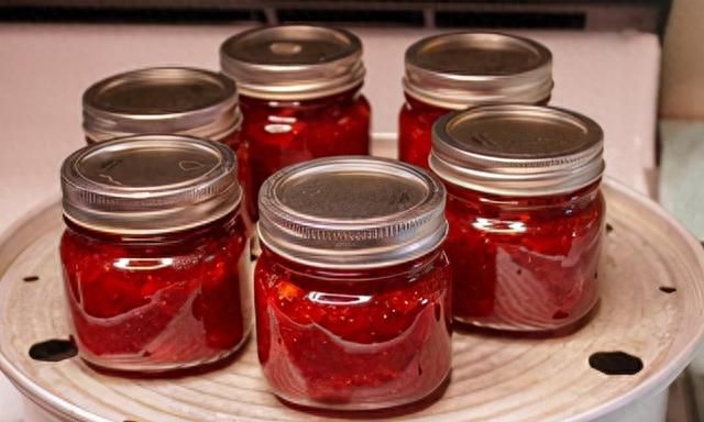 如何制作和保存草莓酱