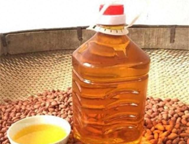 大豆油花生油种类繁多，最适合油炸的食用油是什么？