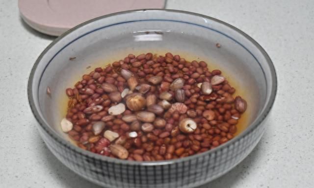 入秋了，我用红豆搭配它们做豆浆，香浓味美，每天一杯精神好