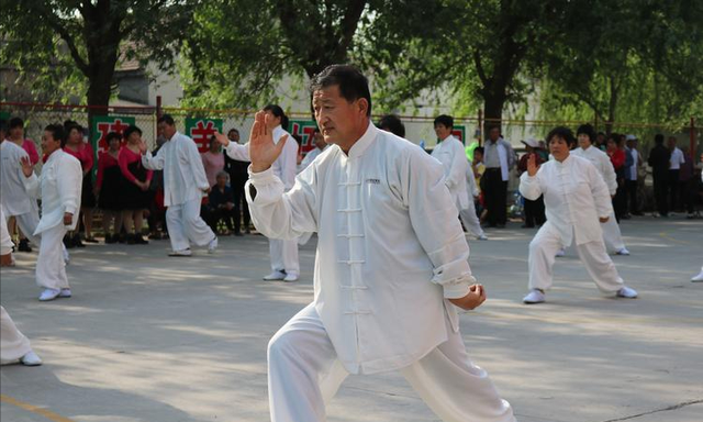 睡前总喜欢做这几件事，长寿会离你越来越远，现在停下还来得及！