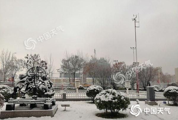 安徽多地昨夜出现“雷打雪”现象